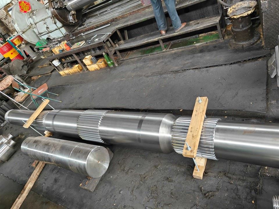 Custom Forged Main Shafts for Wind Turbines | ZT Gears Wind Farm Parts best